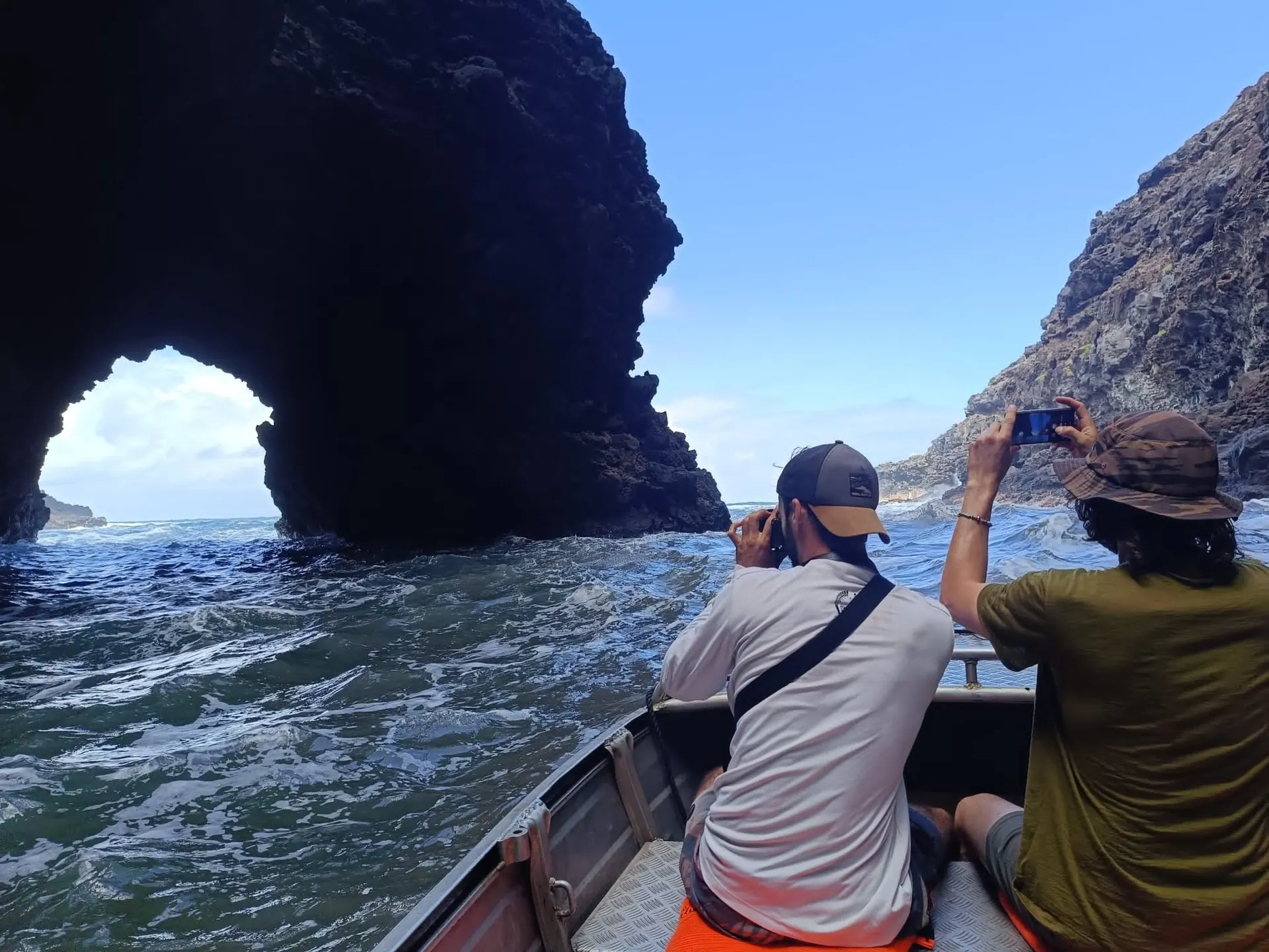 Excursion en bateau vers l'arche marine