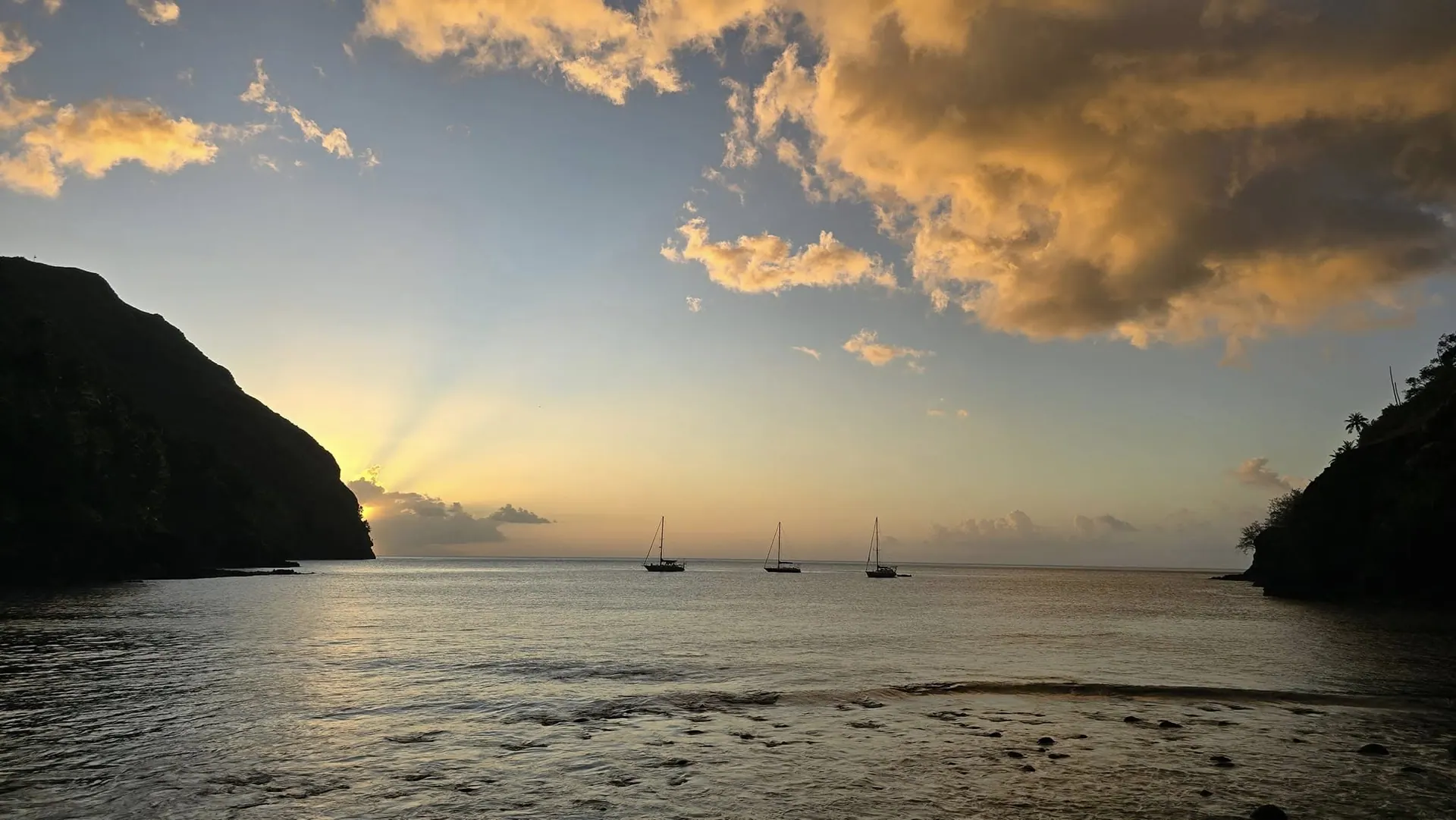 Coucher de soleil sur la baie des Vierges